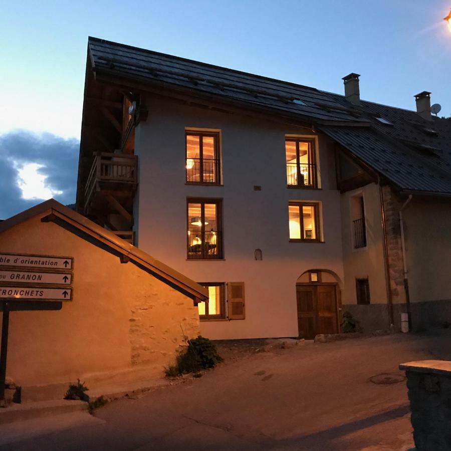 Le Gabion, luxueux appartement avec 10 couchages et sauna, Serre chevalier Vallée Saint-Chaffrey Esterno foto